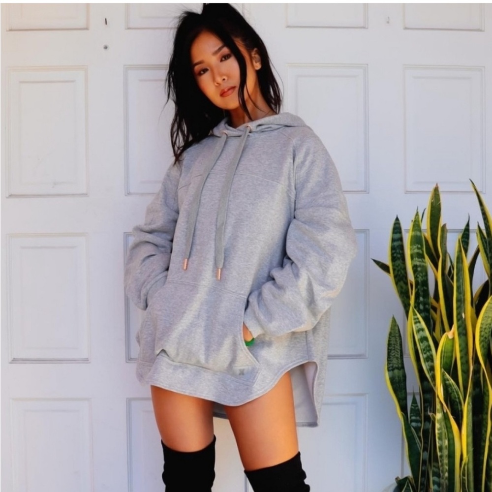 Savage X Fenty Platinum Grey Xssential Seamed Hoodie & Black Sky-Hi Leggings